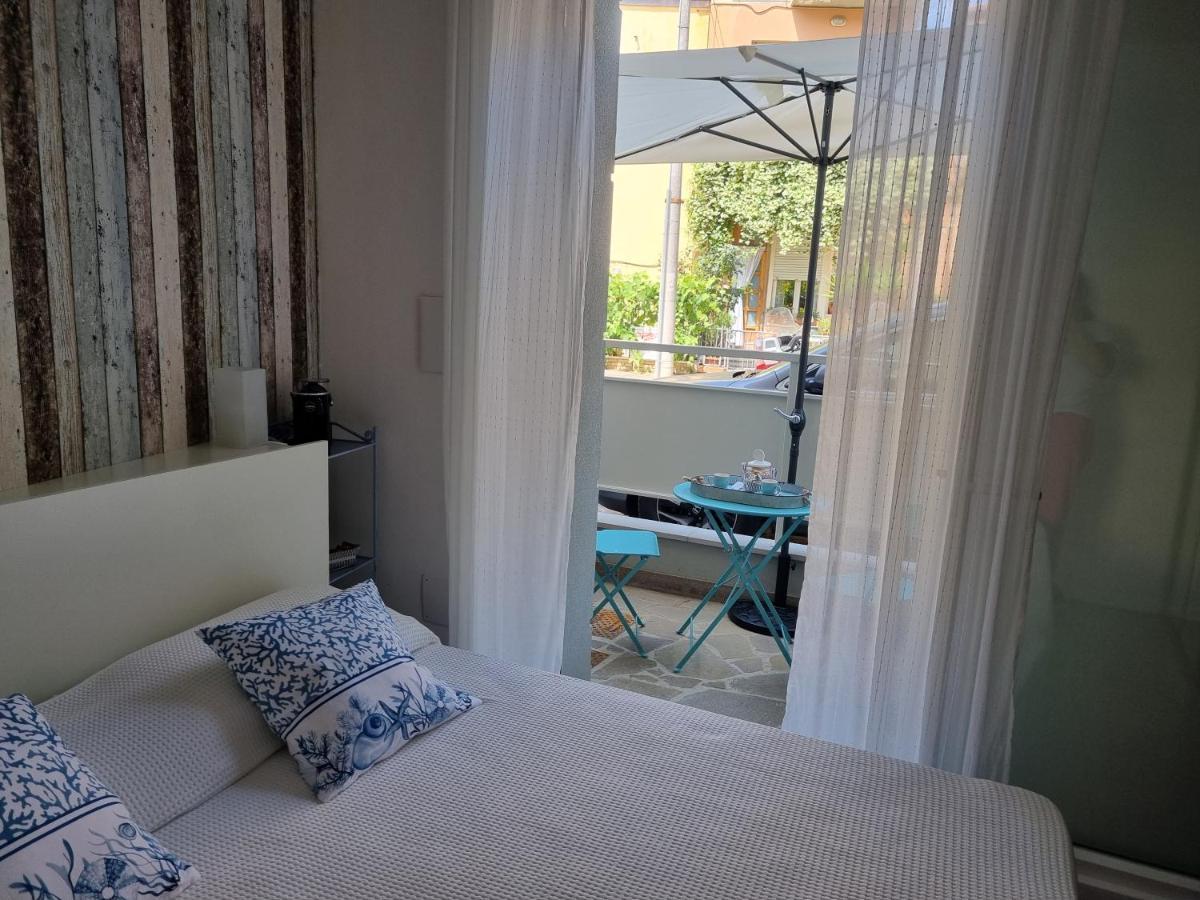 Residenza Azzurra Hotel Католика Екстериор снимка