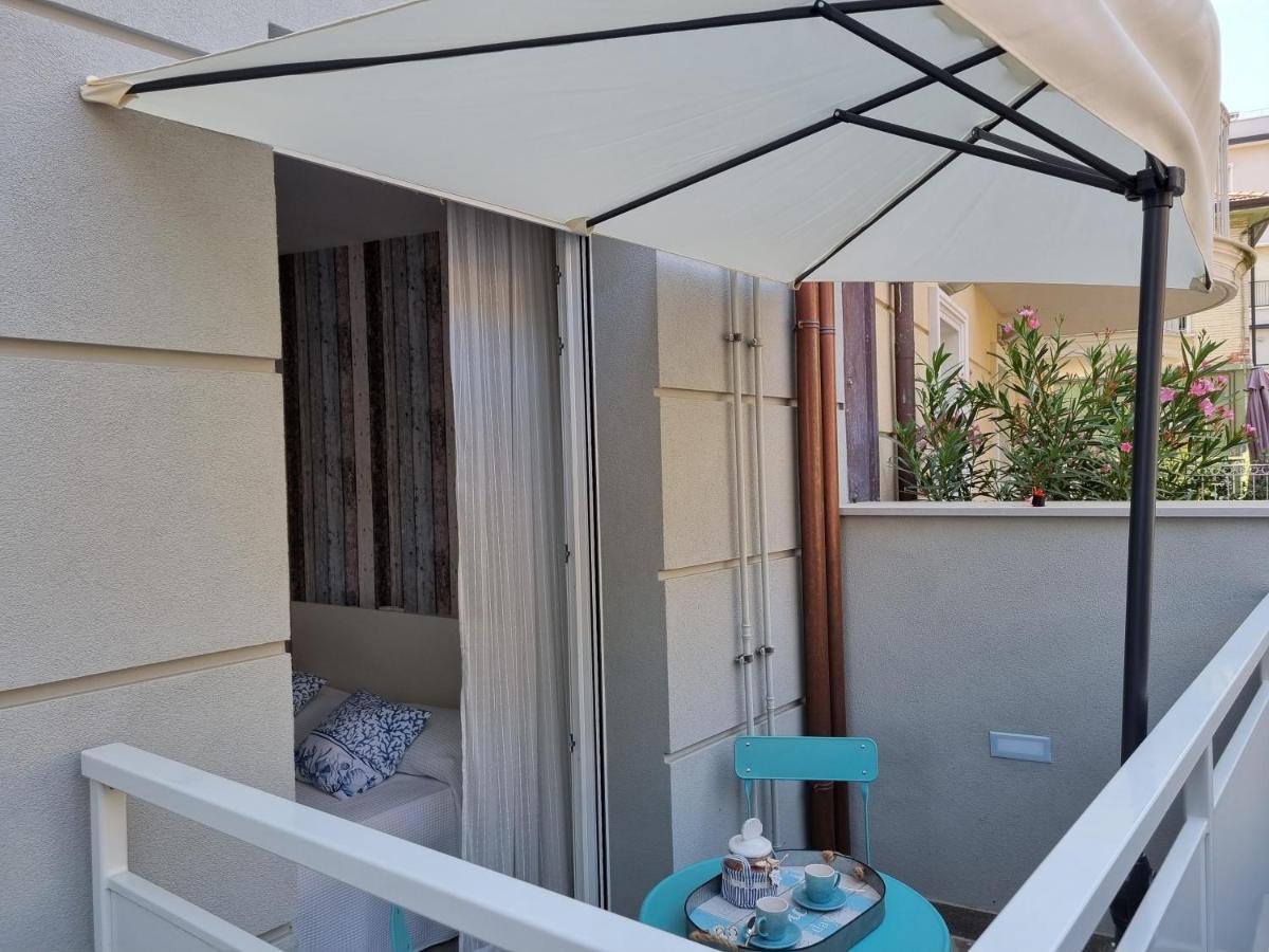 Residenza Azzurra Hotel Католика Екстериор снимка